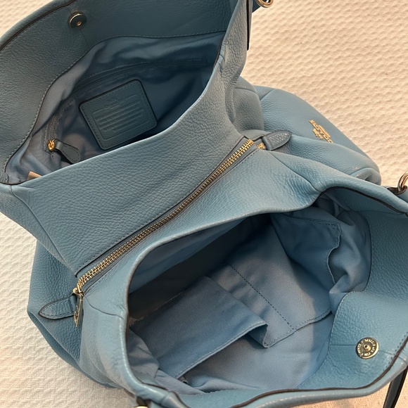 Coach Bag - Picture 3 of 5